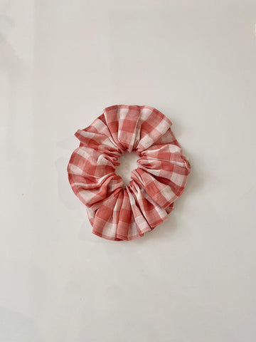 Medium Scrunchie in Pinky Red Gingham