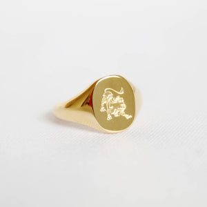 Zodiac Signet Ring in Gold - Leo